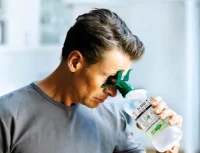 Augenspülflasche DUO, mit 500 ml 0,9 %iger Kochsalzlösung (Natriumchlorid)